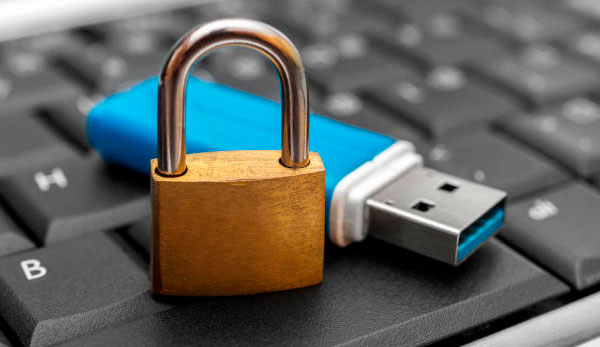 Security Risks Of USB Flash Drive