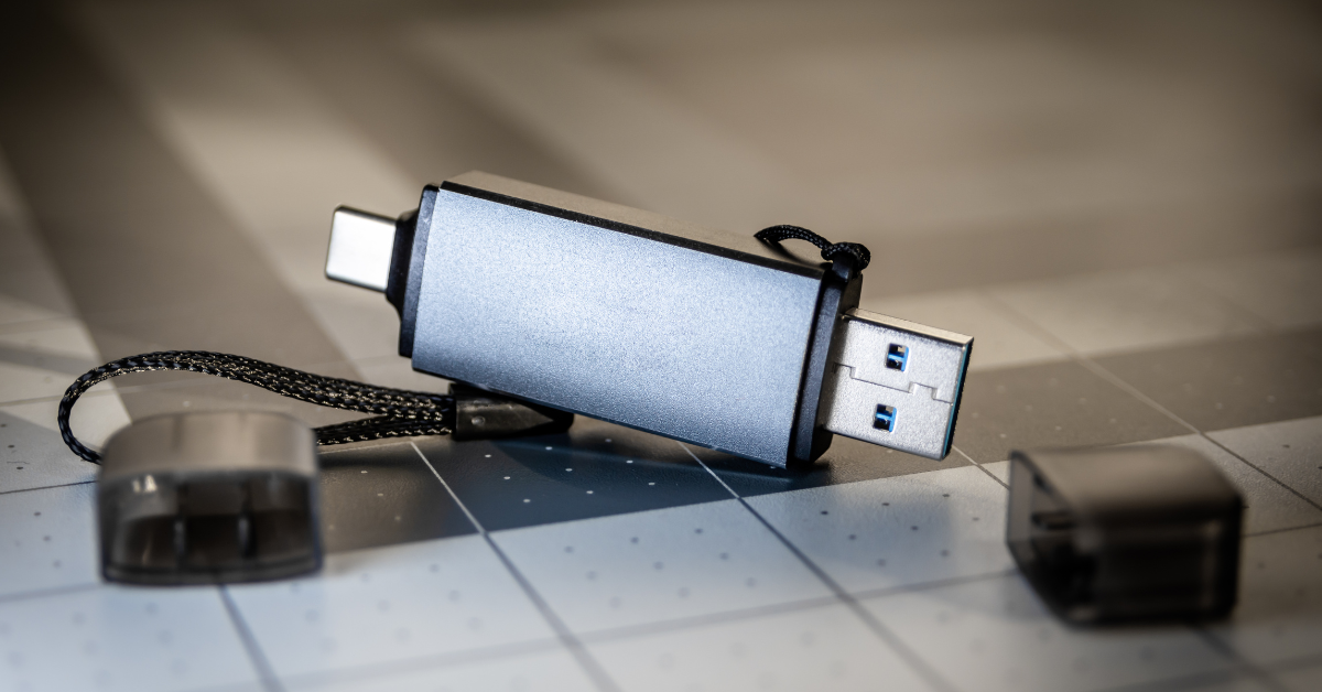 Cloud Storage Is Replacing USB Drives USB Flash Drive versus Cloud Storage